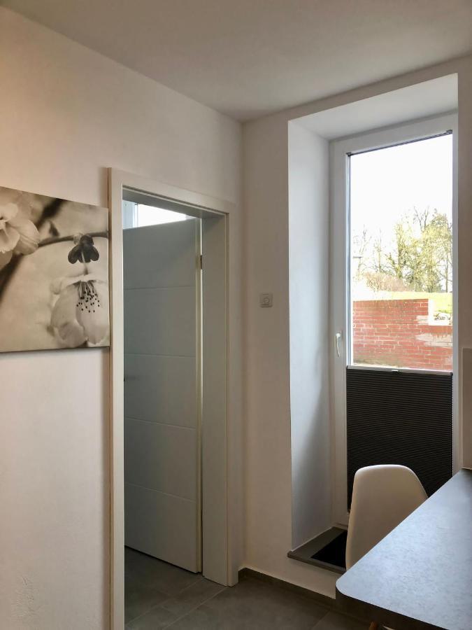 Erdgeschoss-Appartement Mit Seeterasse Ahrensbok Extérieur photo