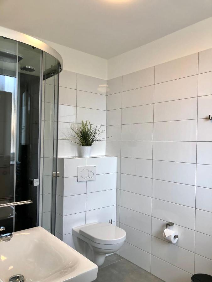 Erdgeschoss-Appartement Mit Seeterasse Ahrensbok Extérieur photo