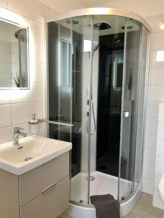 Erdgeschoss-Appartement Mit Seeterasse Ahrensbok Extérieur photo