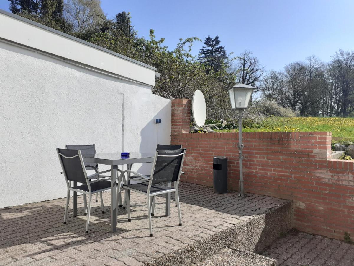Erdgeschoss-Appartement Mit Seeterasse Ahrensbok Extérieur photo